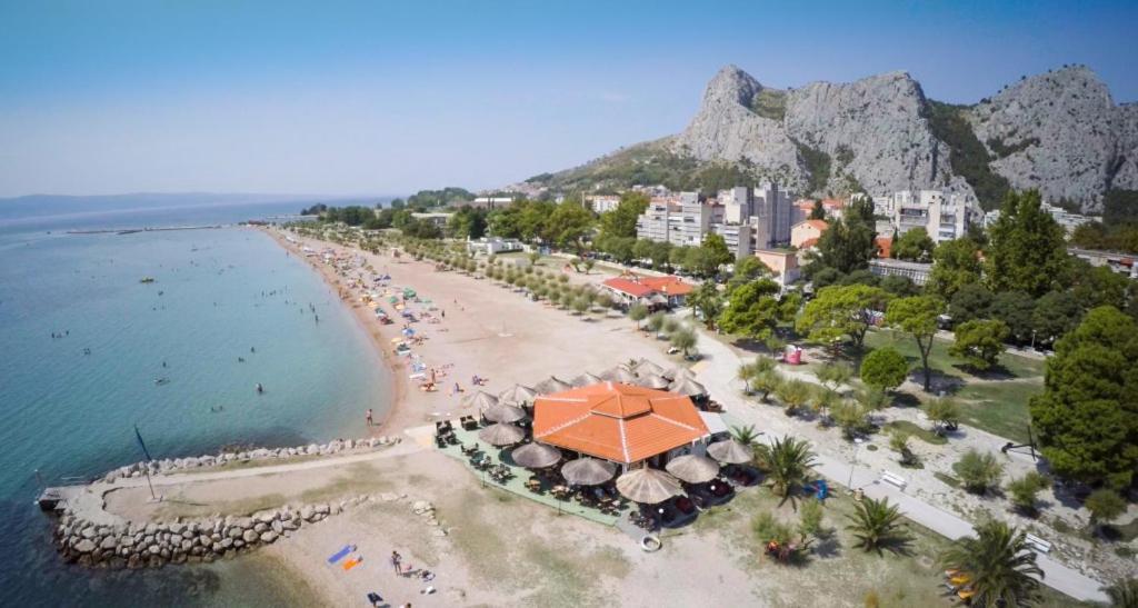 Apartment Anamarija Omiš Buitenkant foto